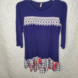 Celeste Women's Tunic Top Navy Floral